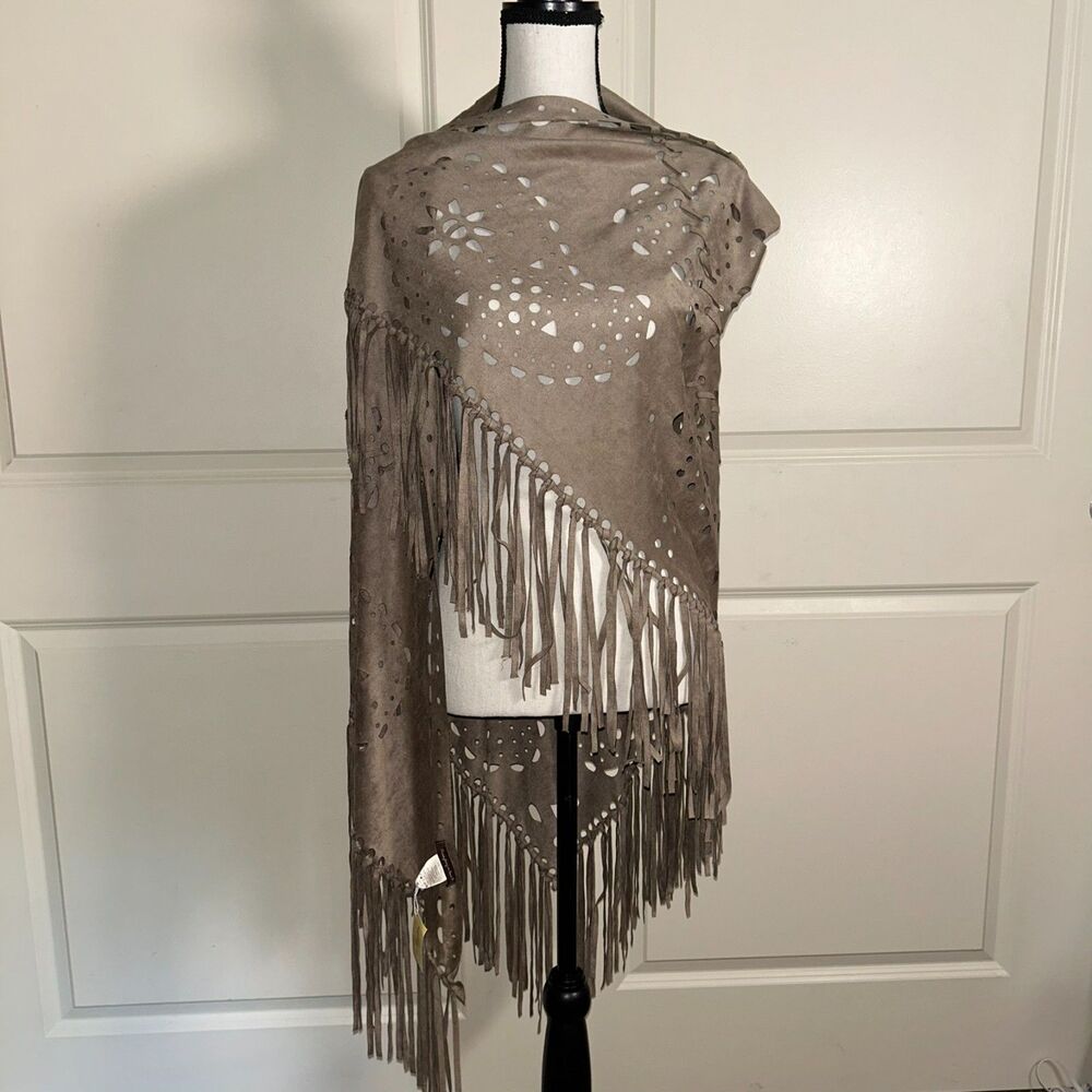 NWT Do Everything With Love Suede Shawl One Size Taupe Cutout Fringe Boho Wrap